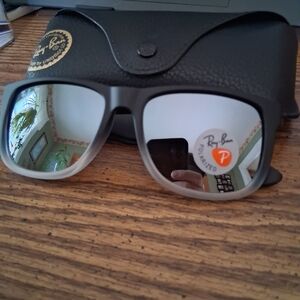 Ray-Ban Justin's Black To Gray Frame And Polarized Silver Mirror Lenses. New.